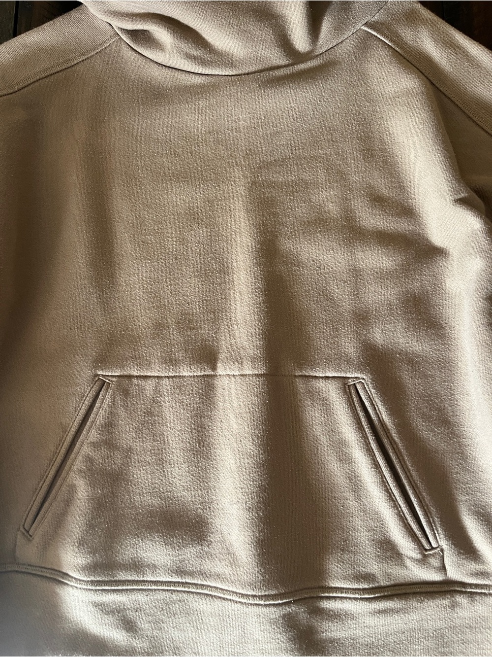 ALO YOGA EFFORTLESS CROPPED HOODIE TAUPE RAW EDGE OVERSIZED - Picture 3 of 4